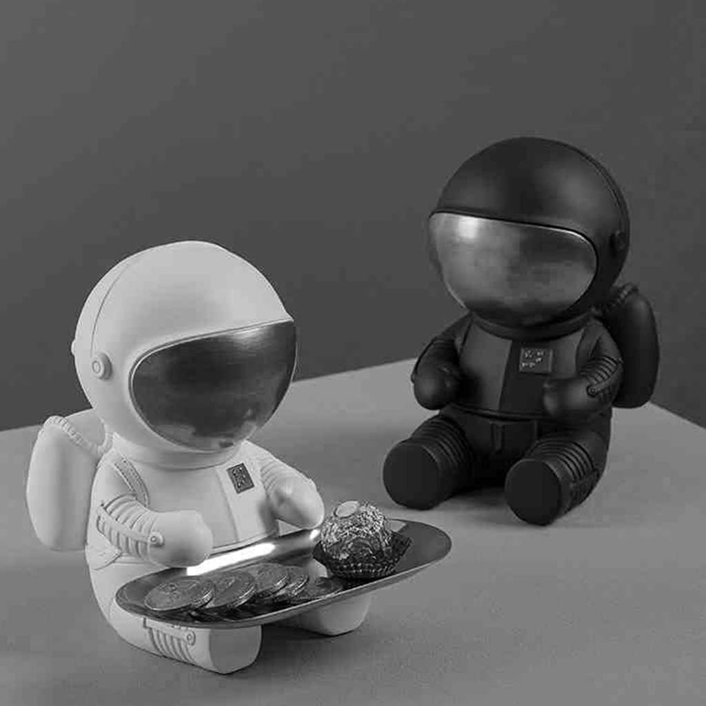 Creative Astronaut Key Tray Resin Sculpture Desktop Storage Tray Coffee Table Decoration Valet Tray for Living Room Bedroom Bedside Table (Black 11 * 18cm)