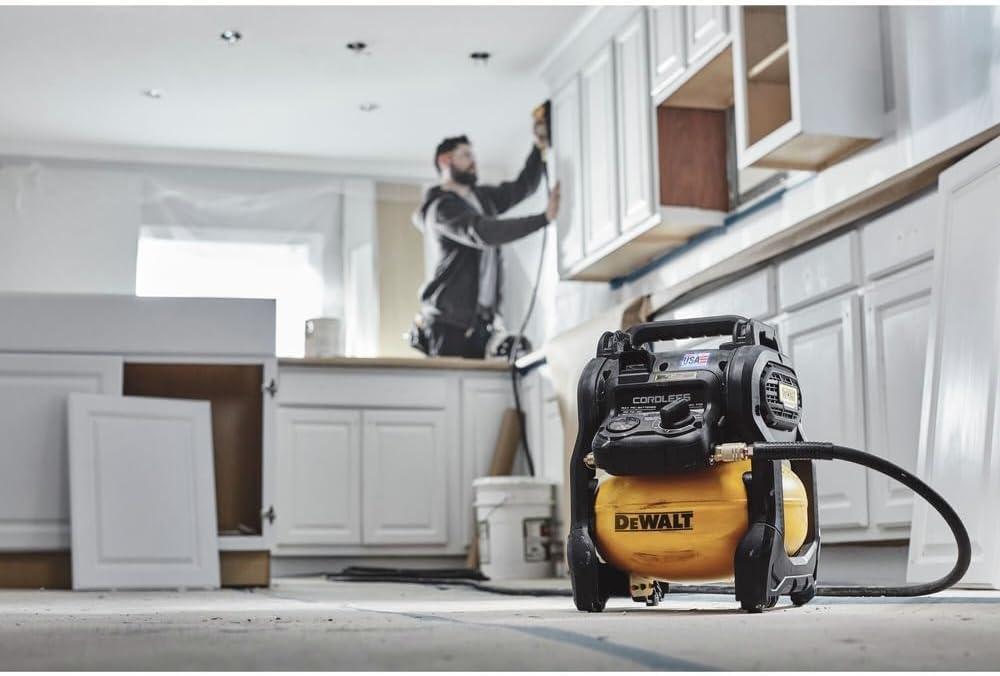 DEWALT 20V MAX* Portable Cordless Air Compressor Kit, 2.5 Gallons, 140 PSI, Brushless with Battery & Charger (DCC2520T1)