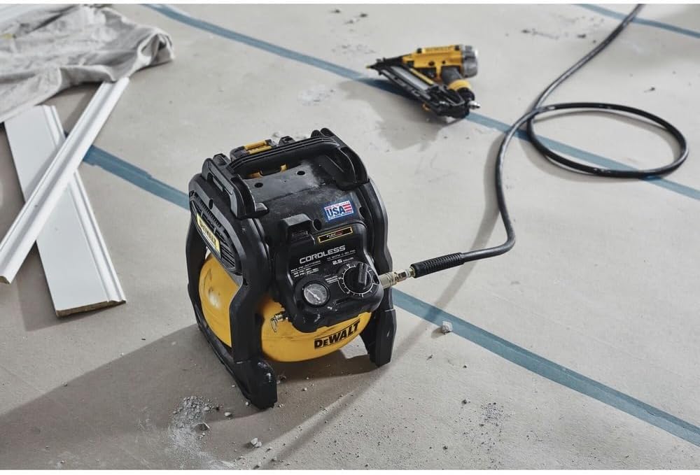 DEWALT 20V MAX* Portable Cordless Air Compressor Kit, 2.5 Gallons, 140 PSI, Brushless with Battery & Charger (DCC2520T1)