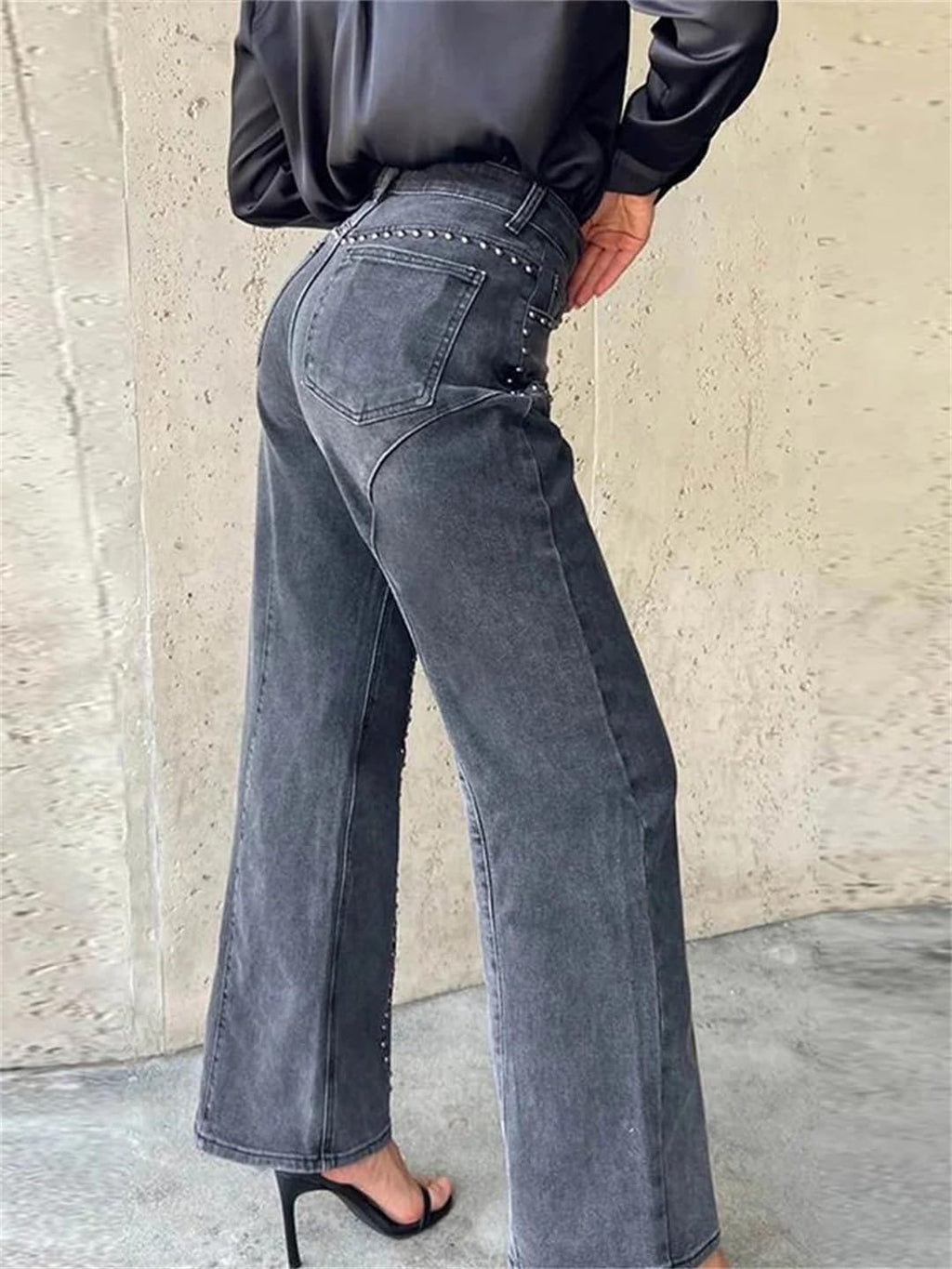Women Studded Denim Straight Pants High Waist Hip Package Metal Rivets Design Trousers Club Wear Style