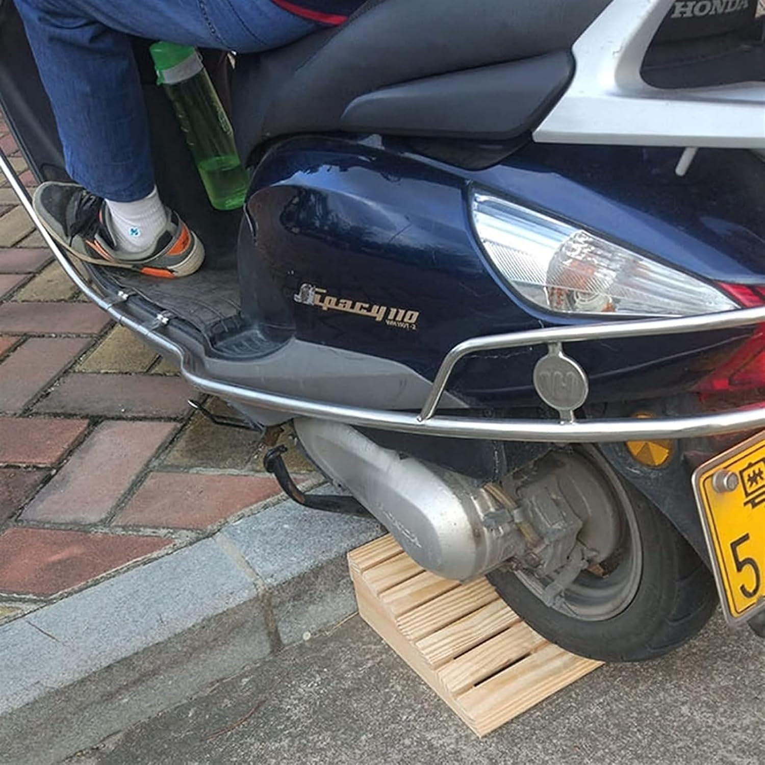 Ramps Threshold Ramp, Lawn Mower Curb Ramps 6 Inch Rise, Extra Long 40 50 60 70 80 cm - Wood Threshold Ramp for Exterior Entrance Door, Front Door Ramp for Mobility Scooter(60x38.8x15cm)