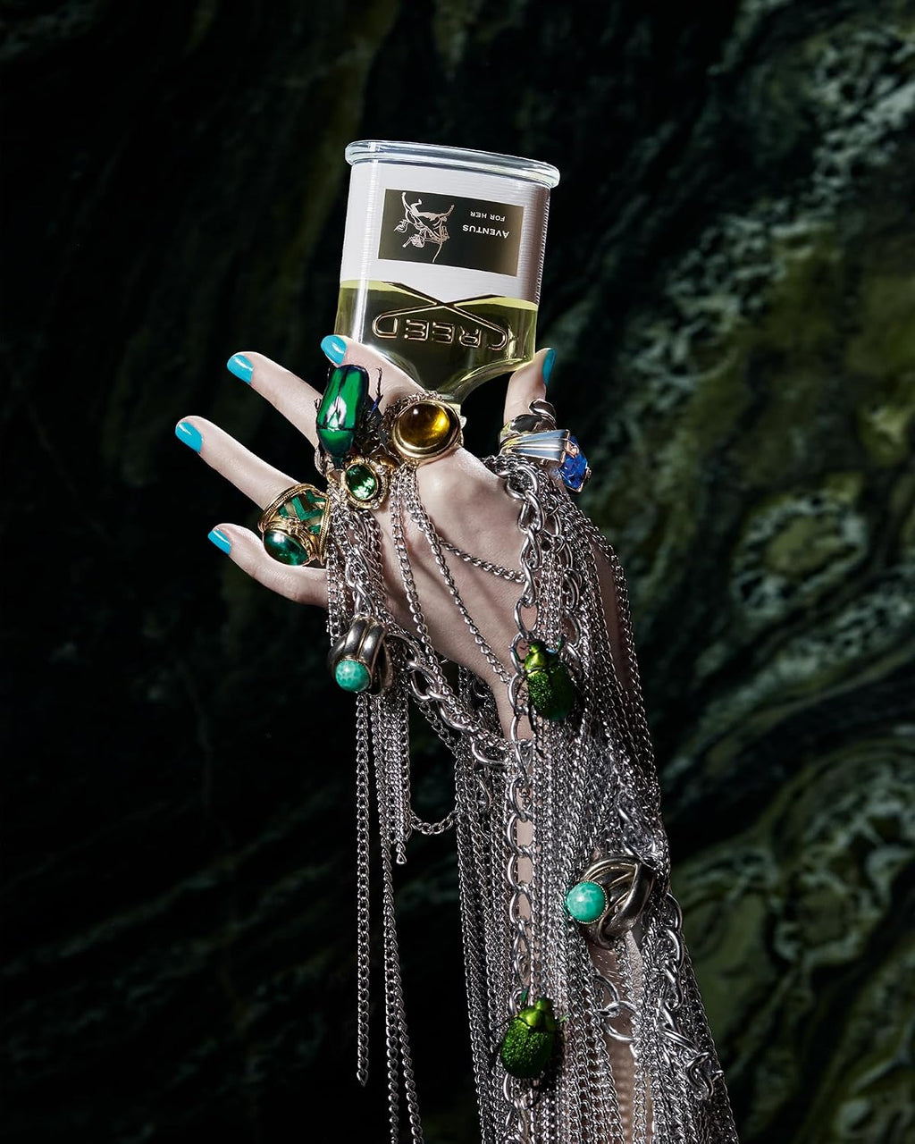 Creed Aventus For Her – Women's Luxury Perfume – Woody Fresh, Crisp, Fruity & Floral Fragrance