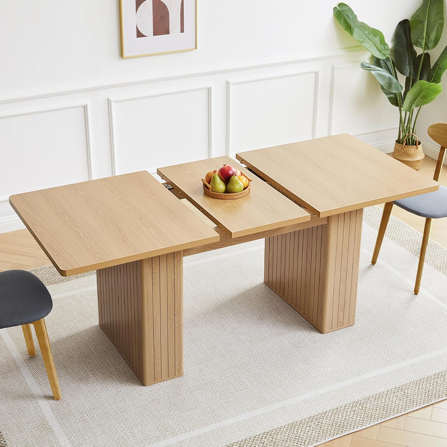 55 in–71 in Extendable Rectangular Dining Table for 4–6, Modern Farmhouse Expandable Kitchen Table with Carved Line Base, Wooden Dinner Table for Kitchen Living Room Home Office (Natural)