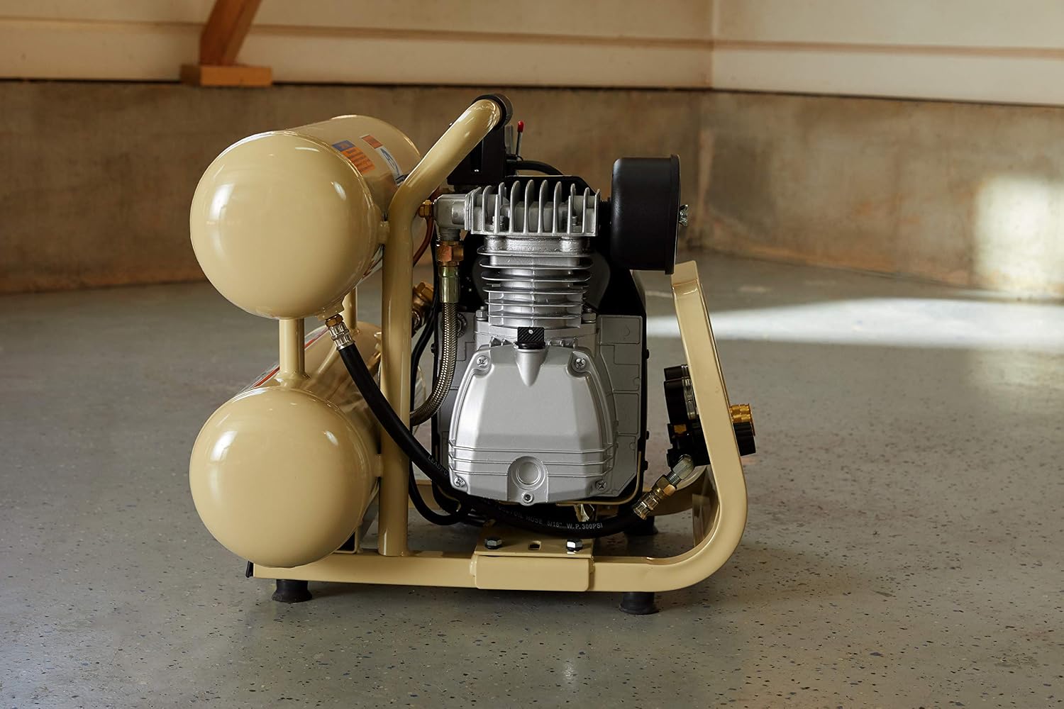 Ingersoll-Rand Twin-Stack P1IU-A9 2 HP 4 Gallon Portable Air Compressor 42672949