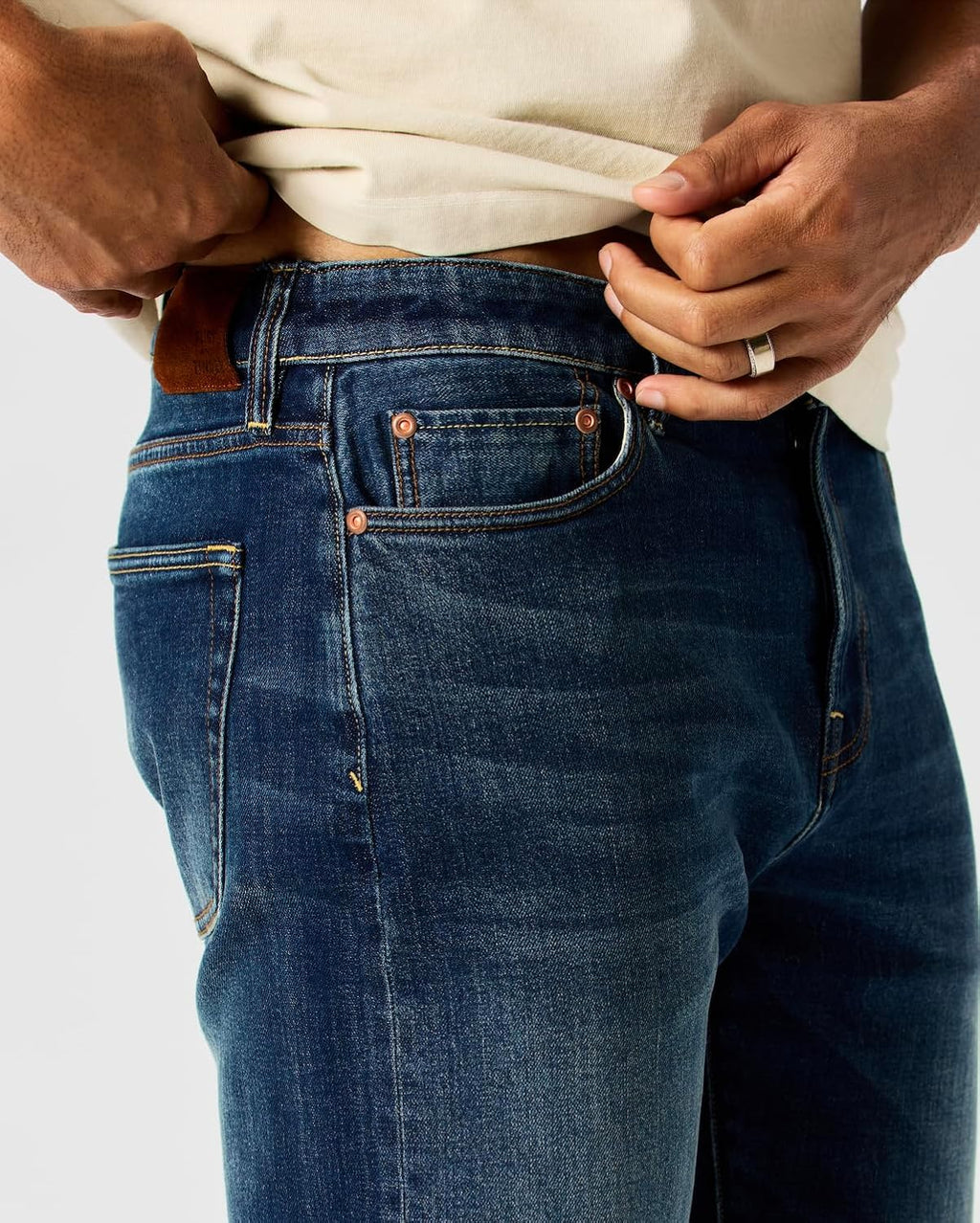 Huckberry Stretch Selvedge Denim Jeans for Men - 11.7 oz Mens Jeans with 1% Stretch, Copper Rivets- Year-Round Men Jeans